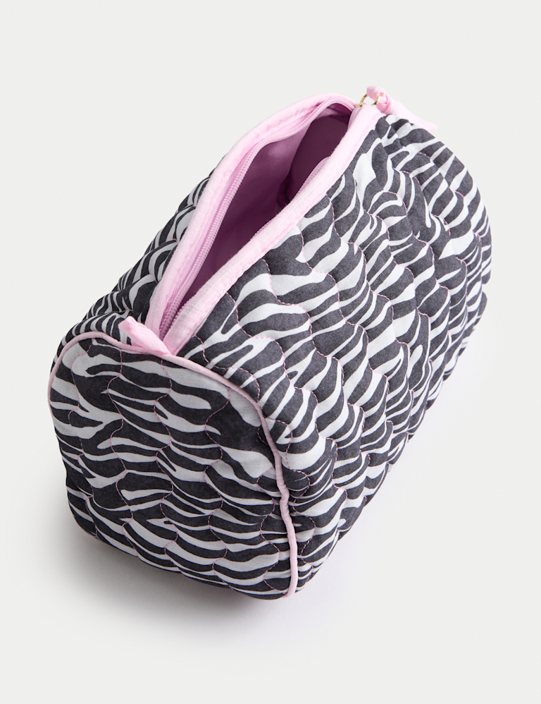 Large Quilted Toiletry Bag