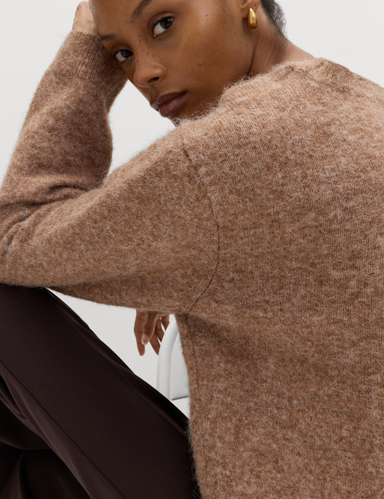 V-Neck Relaxed Jumper With Wool