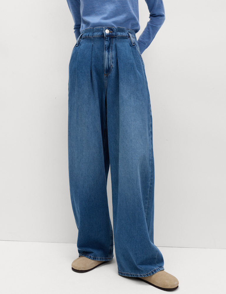 High Waisted Paperbag Pleated Relaxed Jeans