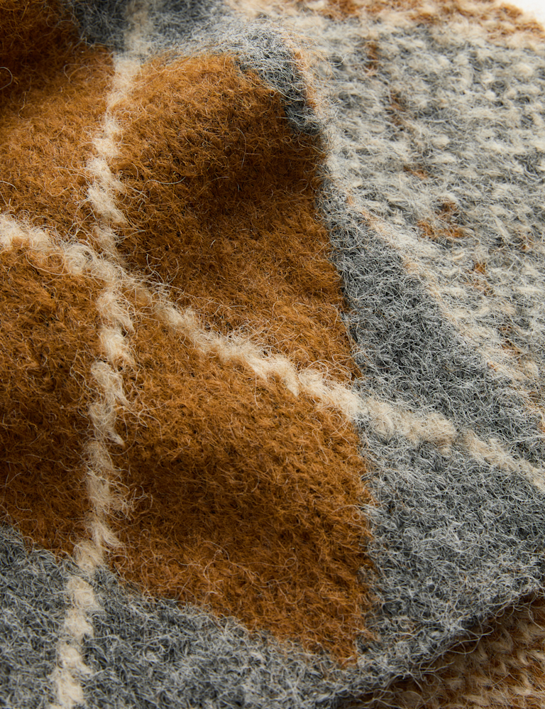 Fluffy Argyle Scarf with Wool