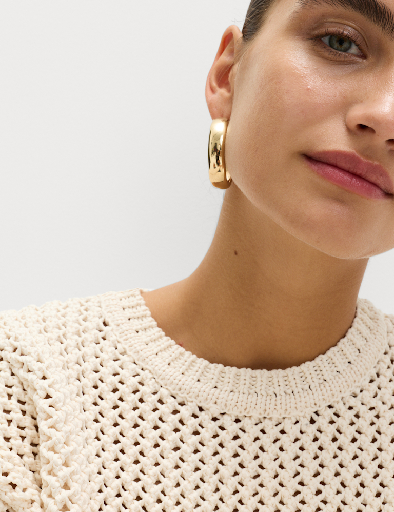 Textured Crew Neck Cropped Jumper