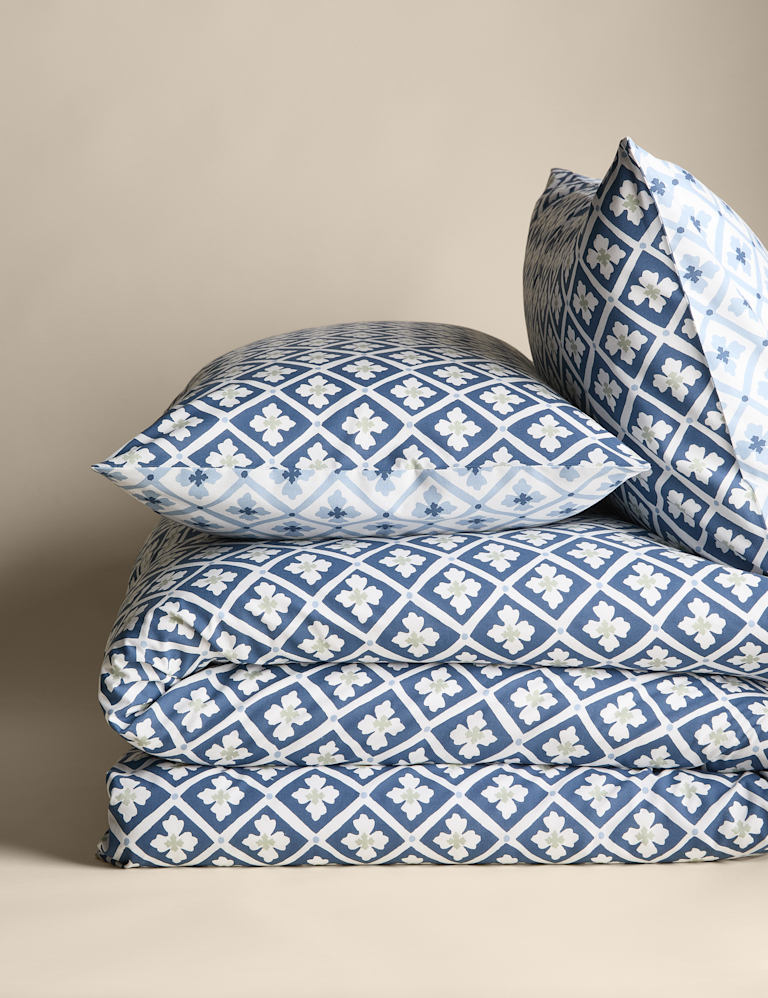 Cotton Blend Geometric Tile Bedding Set