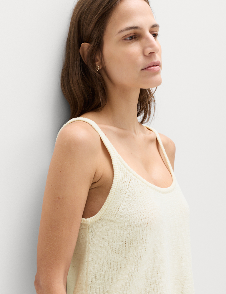 Cotton Blend Lace Detail Cropped Knitted Vest