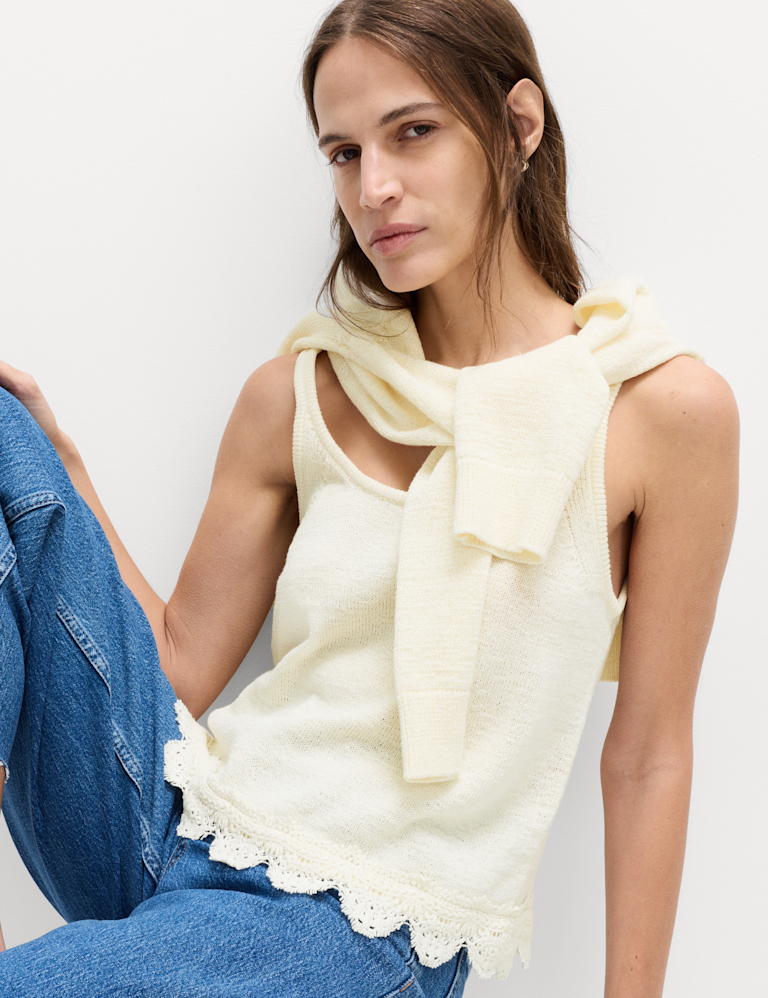 Cotton Blend Lace Detail Cropped Knitted Vest