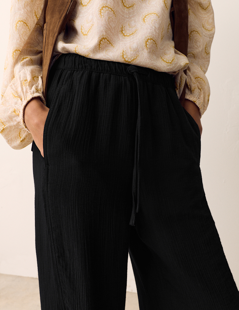 Double Cloth Drawstring Tapered Trousers