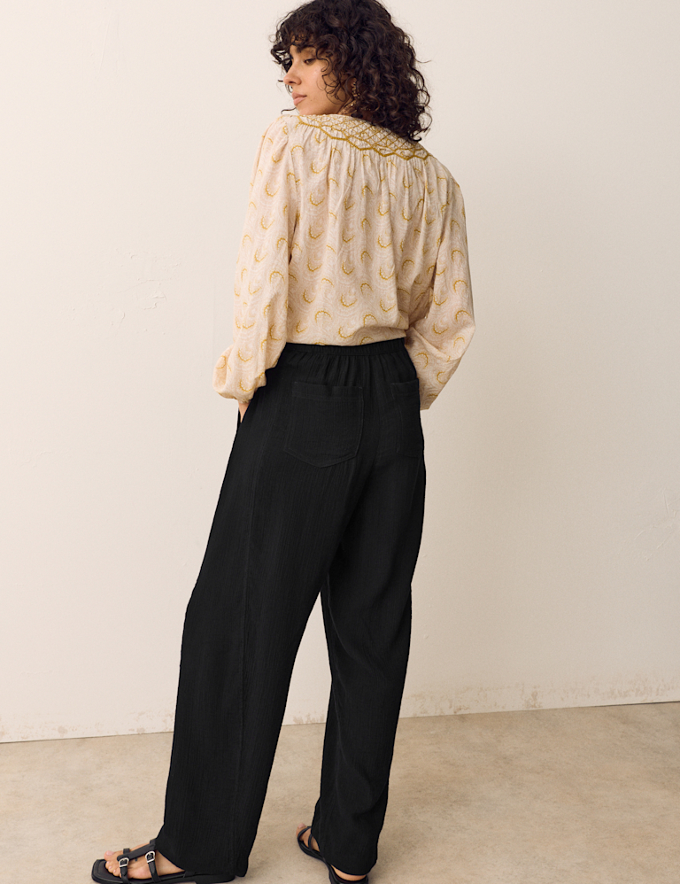 Double Cloth Drawstring Tapered Trousers