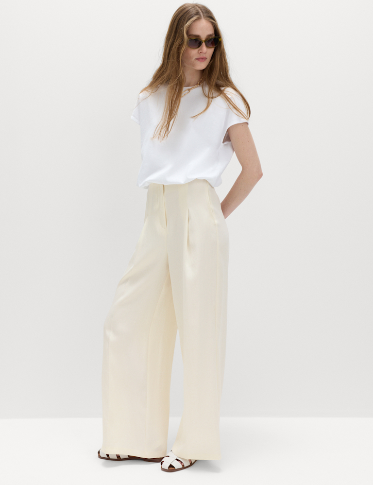 Single Pleat Wide Leg Trousers with Linen Single Pleat Wide Leg Trousers with Linen