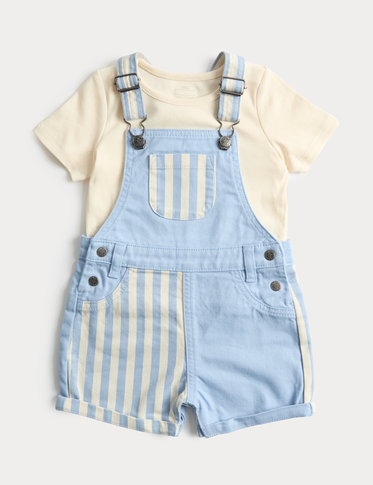 2 Piece Pure Cotton Dungarees Outfit (0-3 Yrs) 2 Piece Pure Cotton Dungarees Outfit (0-3 Yrs)