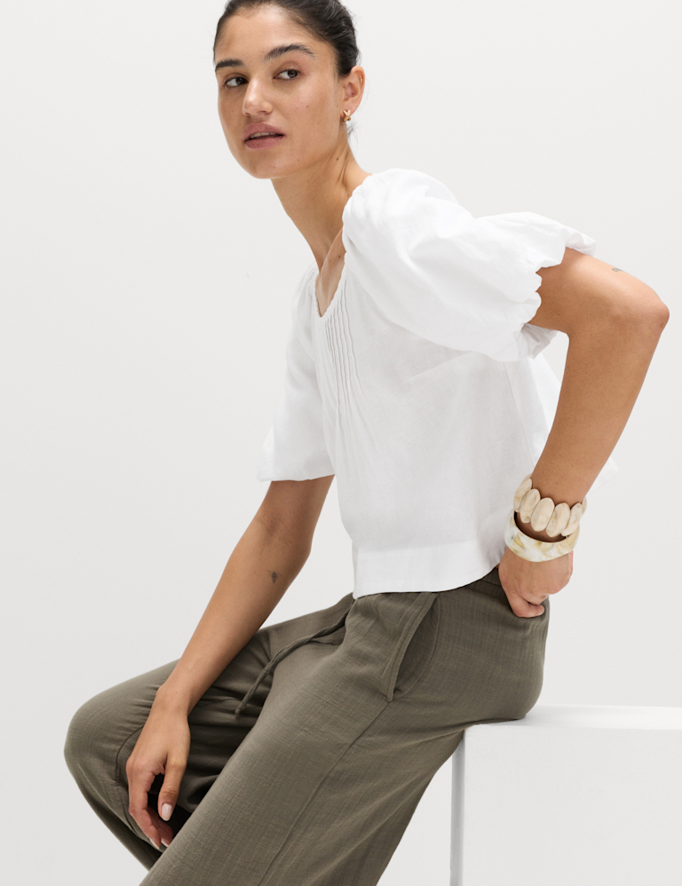 Linen Rich Pleated Puff Sleeve Top